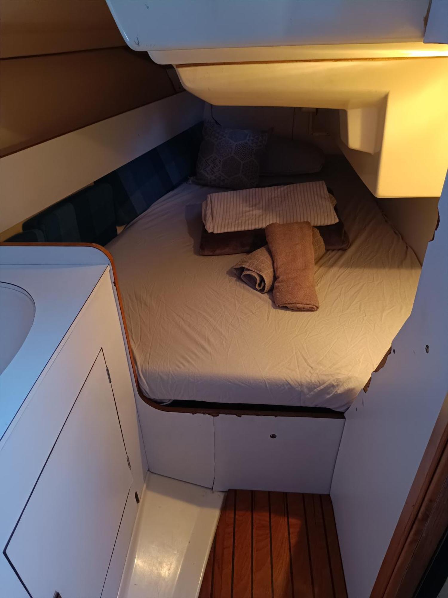 Experience On A Sailboat To Sleep Hotel Sant Adria de Besos Exterior photo