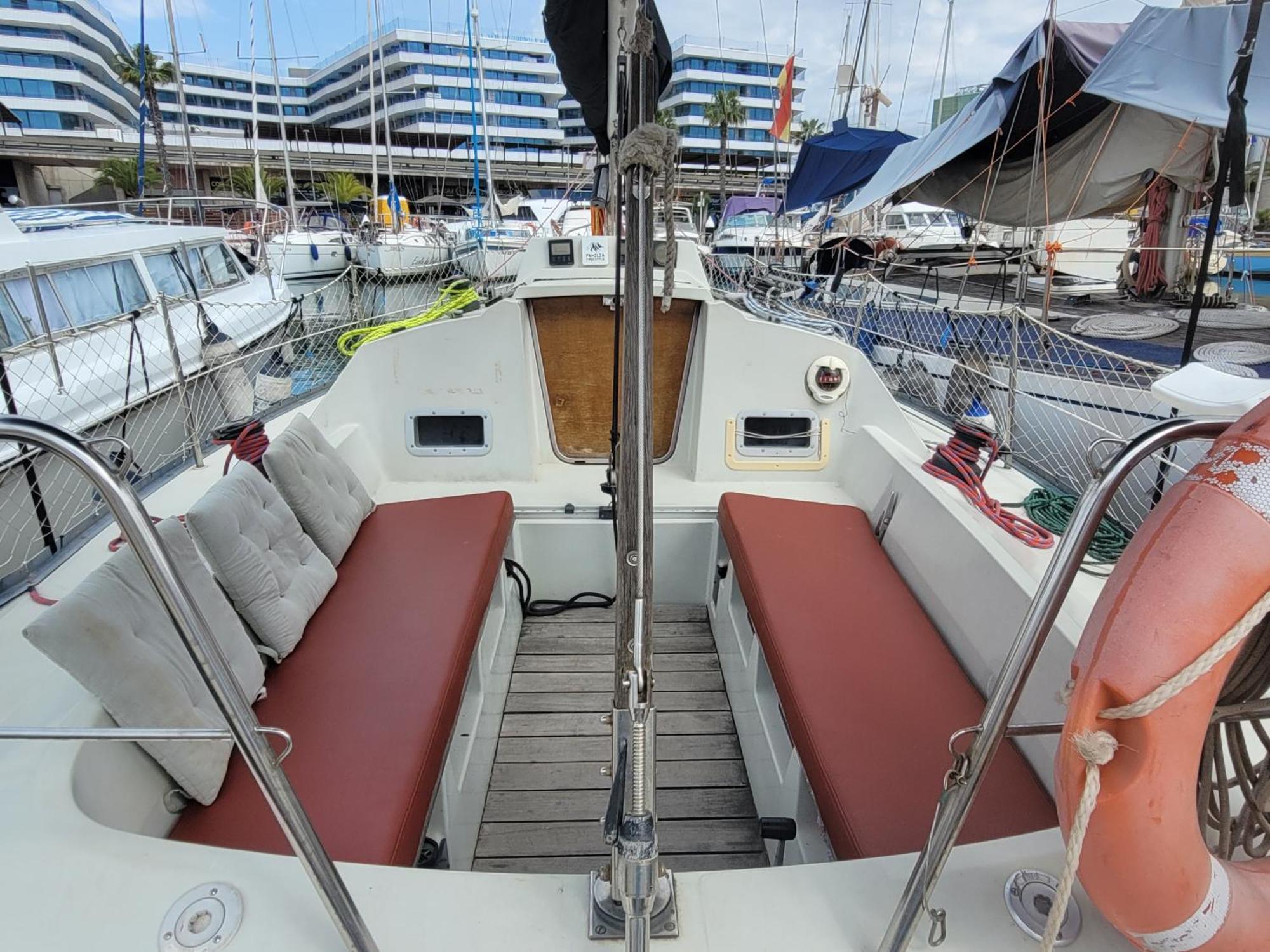 Experience On A Sailboat To Sleep Hotel Sant Adria de Besos Exterior photo